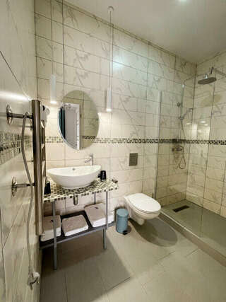 Гостевой дом Вилла Виталия Ейск Стандартный четырехместный номер-3