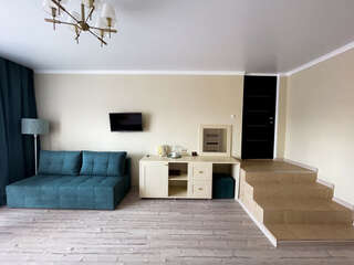 Гостевой дом Вилла Виталия Ейск Четырёхместный улучшенный номер-5