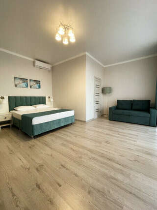 Гостевой дом Вилла Виталия Ейск Классический четырехместный номер-4