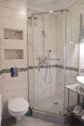 Гостевой дом Вилла Виталия Ейск Классический четырехместный номер-2