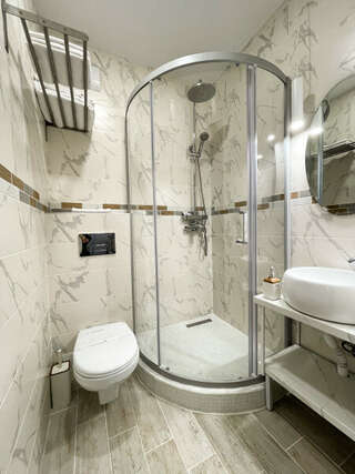 Гостевой дом Вилла Виталия Ейск Двухкомнатный пятиместный люкс-6