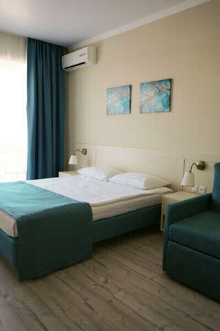 Гостевой дом Вилла Виталия Ейск Стандартный трехместный номер-4